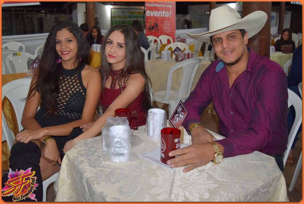 BAILE DA RAINHA DA EXPOVALE 2019